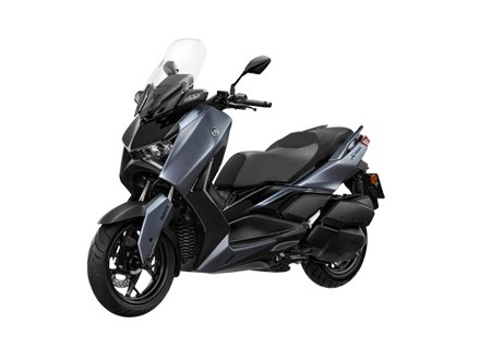 XMAX (2025) Light Bluish Gray Metallic 9 (1918, LBNM9)